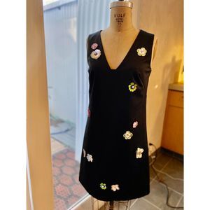 Nicole Miller Black Shift Sequin Floral Cluster Mini Dress SZ 6 Keyhole Back